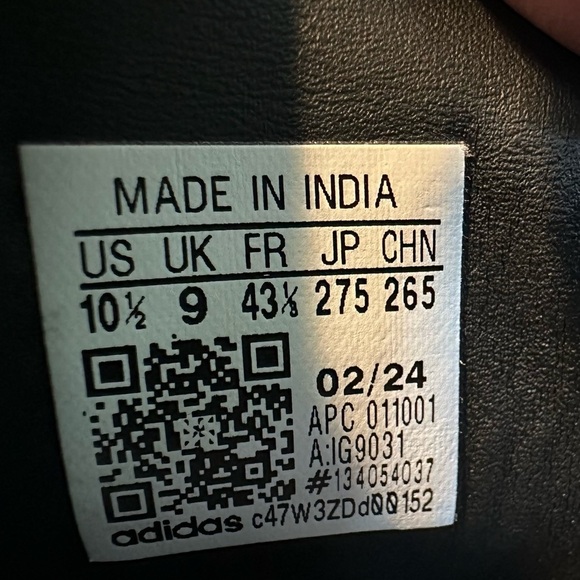 adidas Black and White Sneakers - Picture 9 of 9